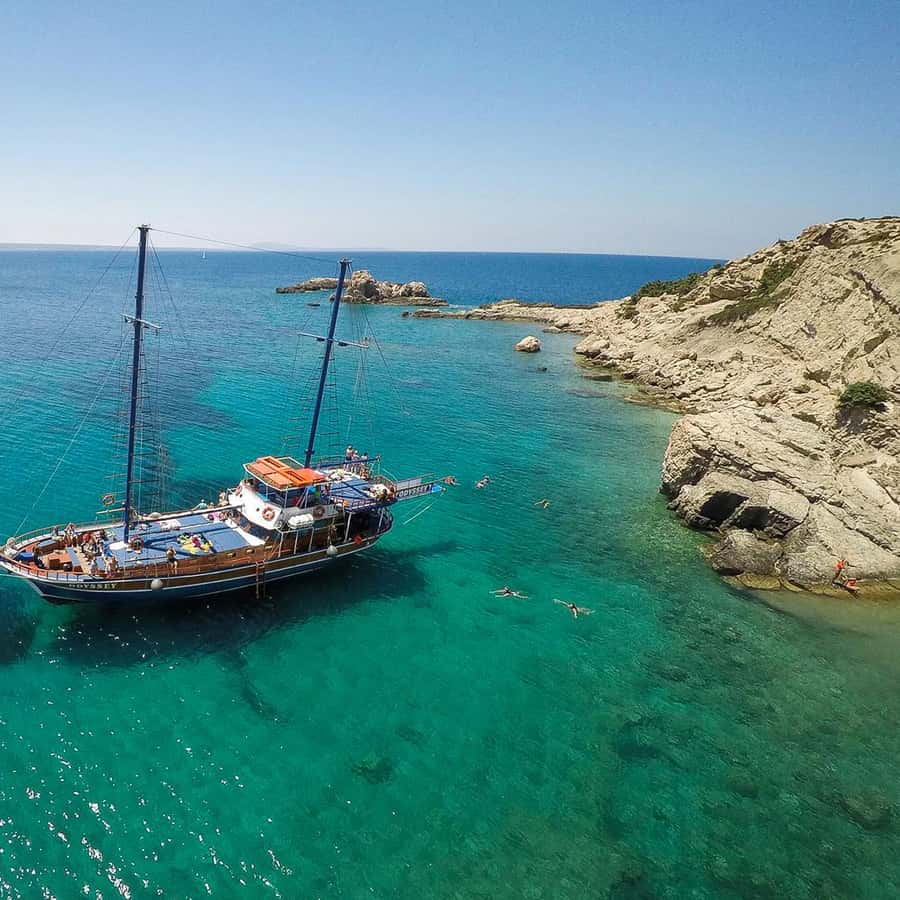 PEACE BOATⅡ ゼニス号 世界一周クルーズ