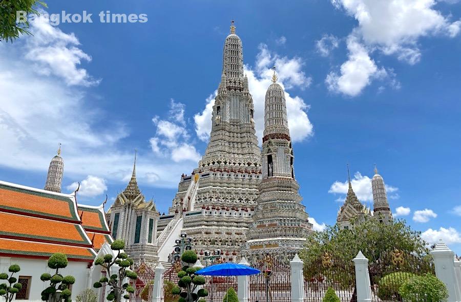 タイ人の先生と寺院巡り①ワット・アルンの建造物を愛でる 拝観料200バーツに値上！- わたしの歩き方～お散歩日記