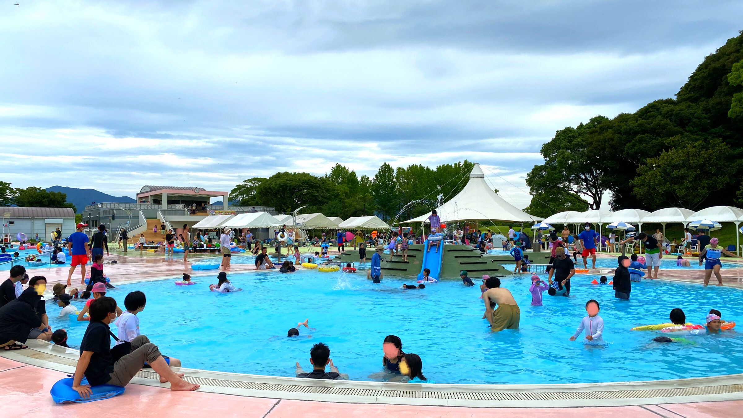 プール 公式 ユインチホテル南城天然温泉とオーシャンビューのウェルネスリゾート