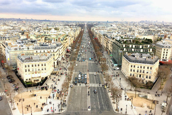 パリ最新情報「カフェの街パリの底力。1ユーロで飲めるカフェをマップに記載、皆が参加！」Design Stories