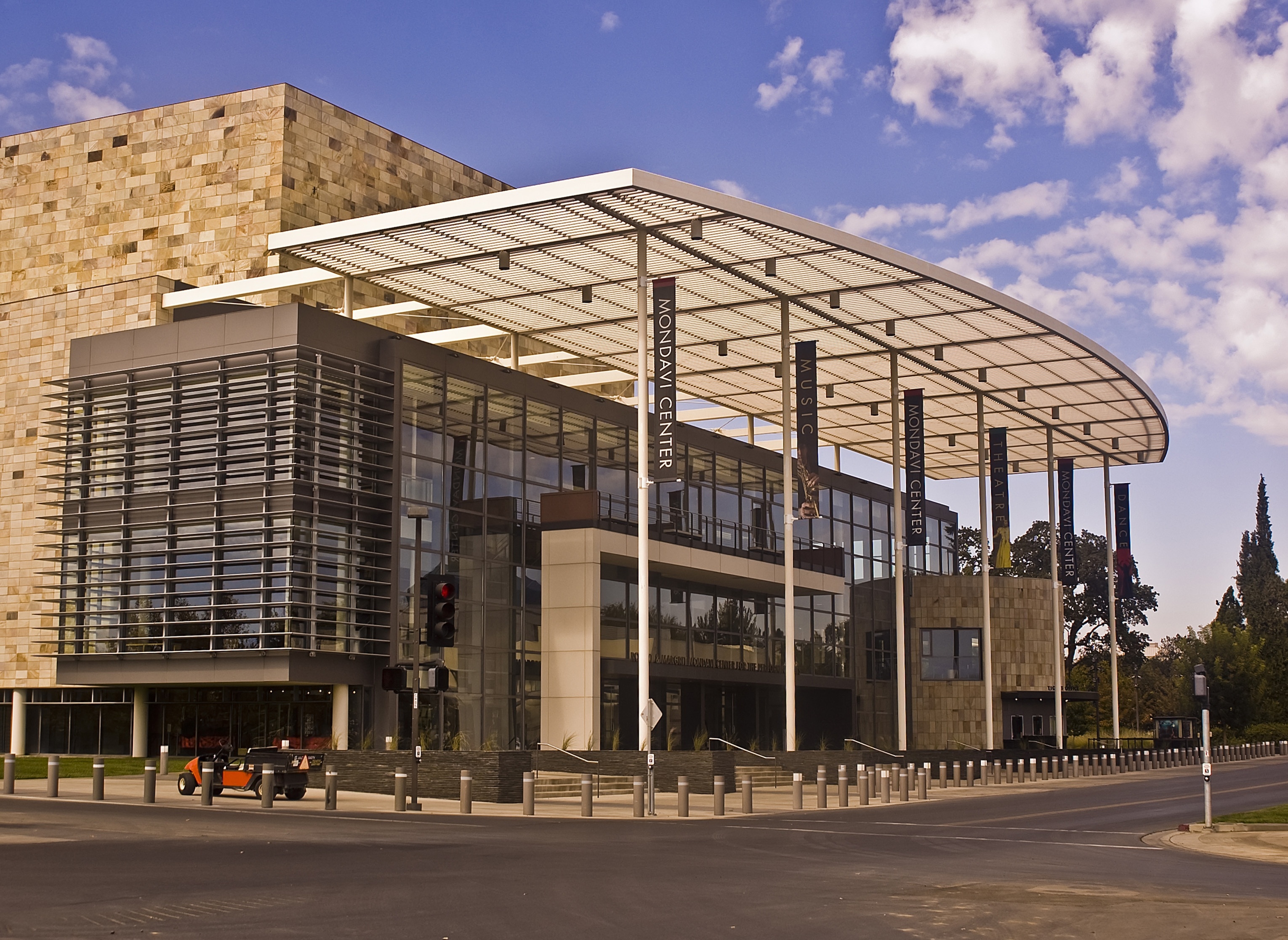 デイビスを体験しよう！SAF - The Study Abroad Foundation