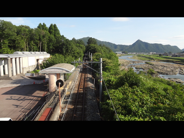 日本へそ公園駅 にっぽんまんなか紀行 西脇市観光物産協会