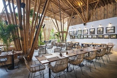 ポルタベラ クタ バリ島クタのレストラン、カフェ「ポルタベラ」