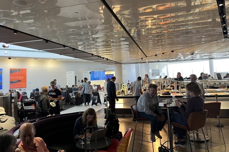 アトランタ空港 プライオリティパスのラウンジは、有料使用もできる – 旅オモ