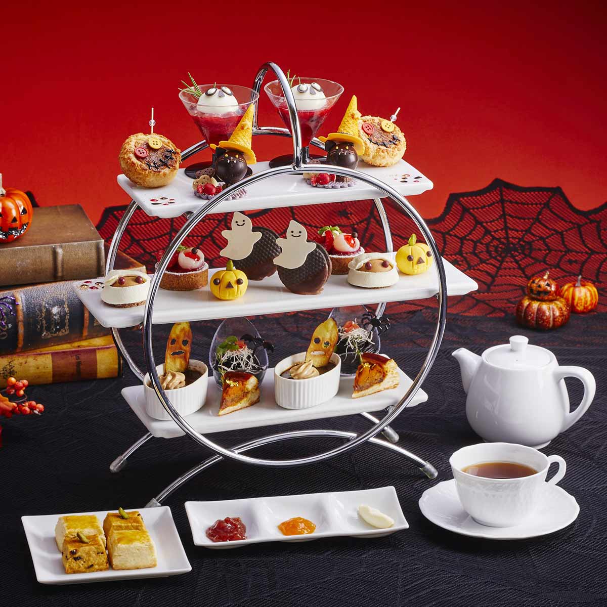 ロイヤルパークホテルのアフタヌーンティ