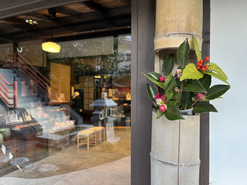 宮島彫体験 - 宮島細工協同組合