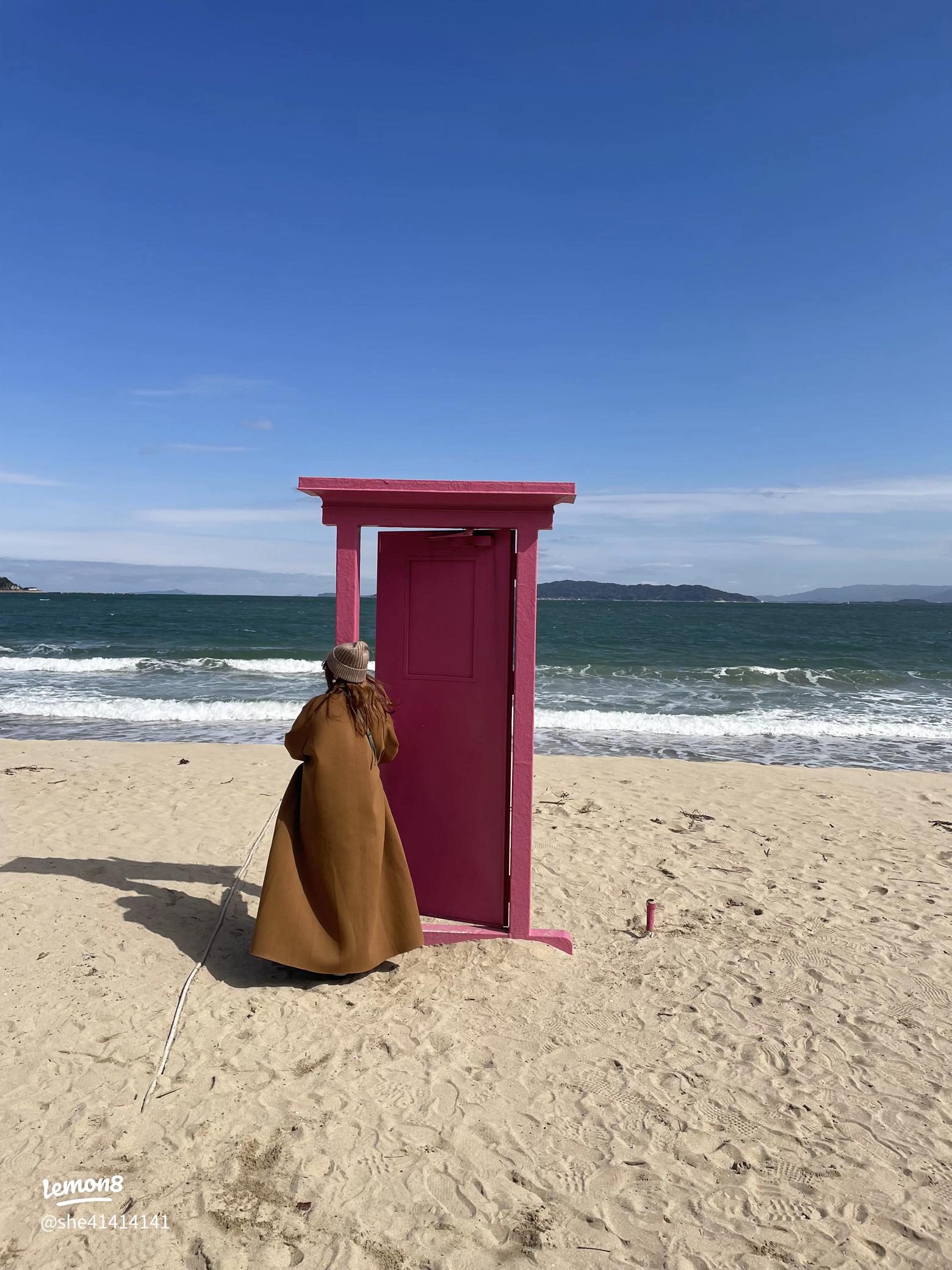 福岡の隠れ家！どこでもドアの先にあるチーズケーキ