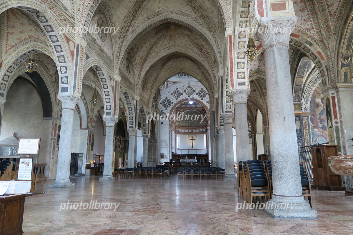 ミラノ サンタ・マリア・デッレ・グラツィエ教会の写真素材58586609- PIXTA