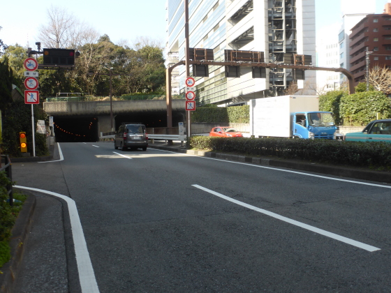 新宿御苑トンネルの最新通行止情報 今日現在・リアルタイム速報ナウティス