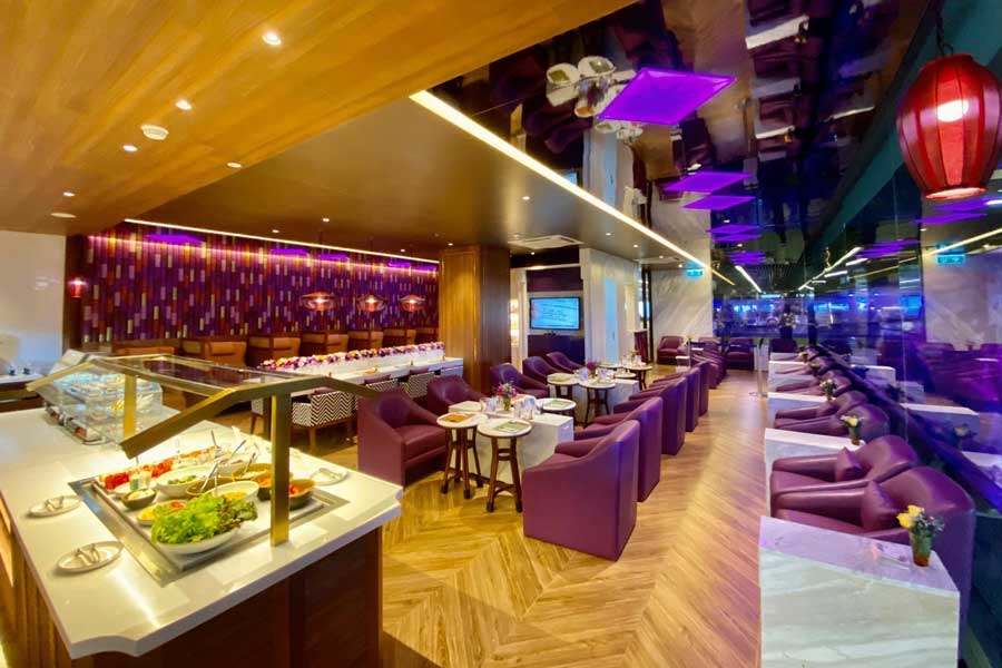 スワンナプーム空港国内線タイ国際航空ロイヤルオーキッドラウンジ