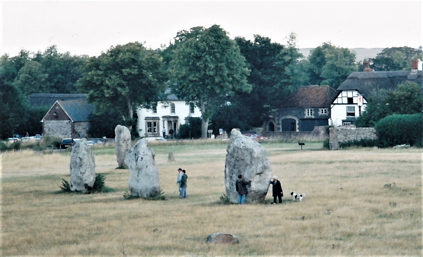 ストーンサークル - Wikipedia