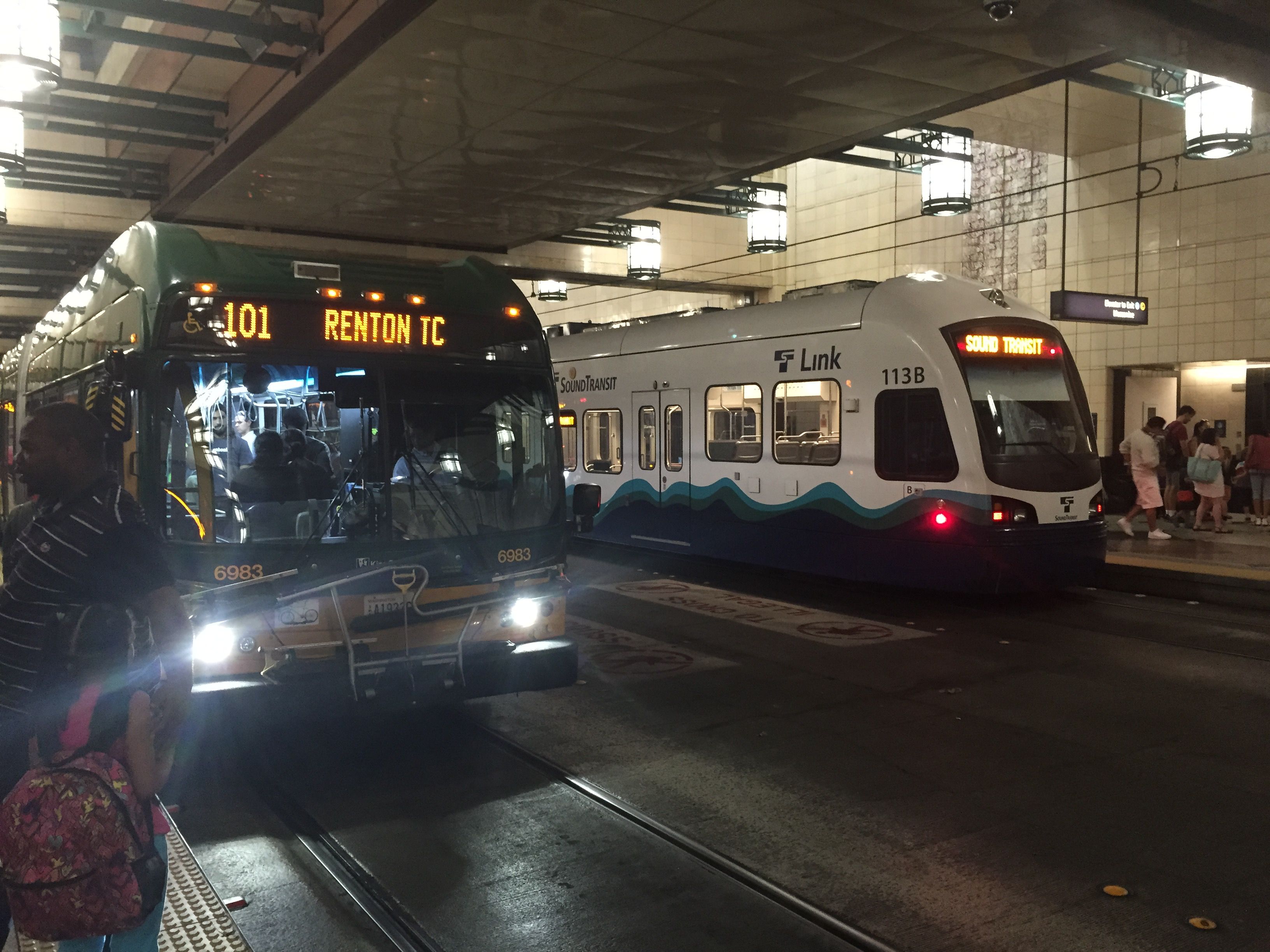 ポートランドひとり旅!!シアトル・タコマ国際空港で乗り継ぎの初体験！まいにちの暮らし