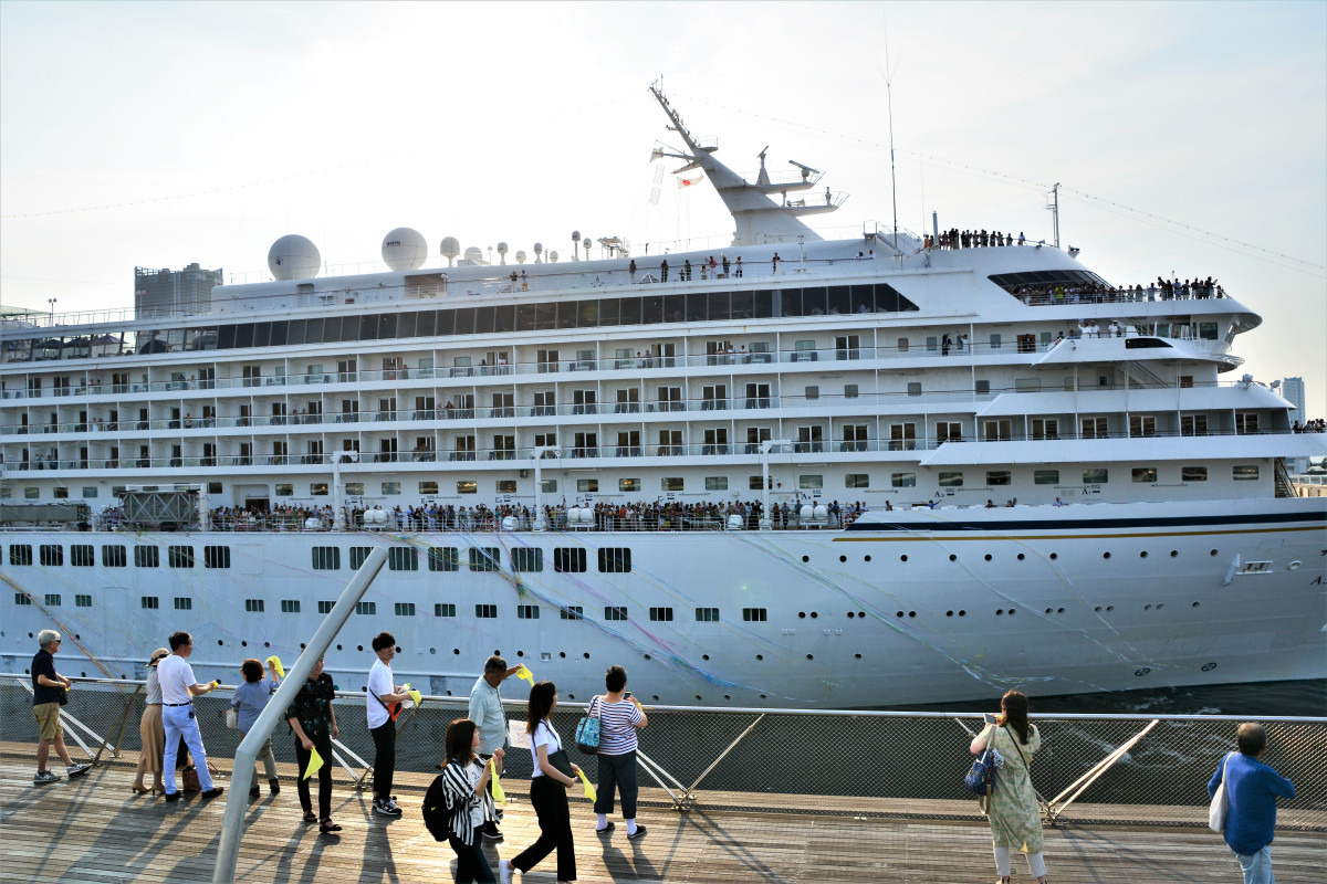 cafe&dining blue terminalのご予約 - 日本大通り カフェ食べログ