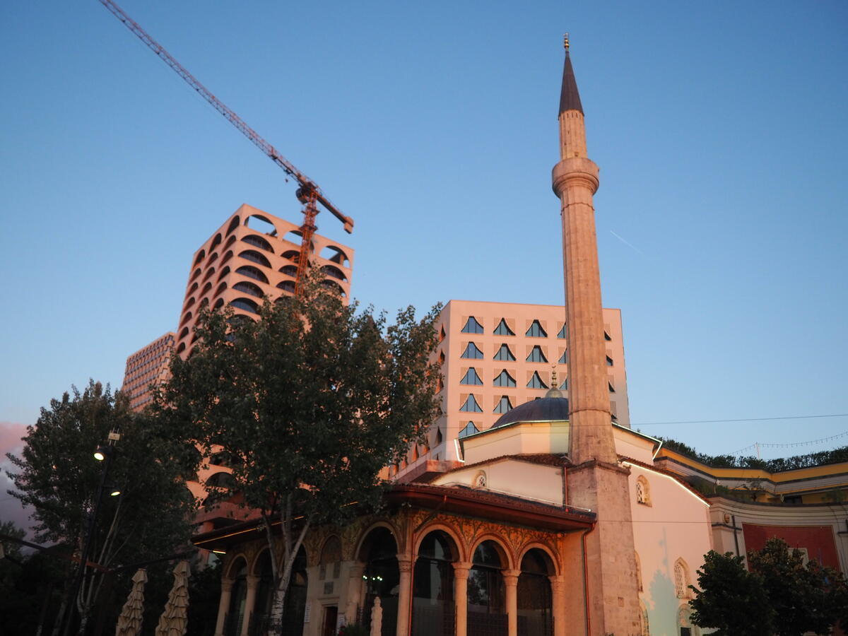 ６ヶ国周遊 ﾃｨﾗﾅ ｱﾙﾊﾞﾆｱ- 旅ichi