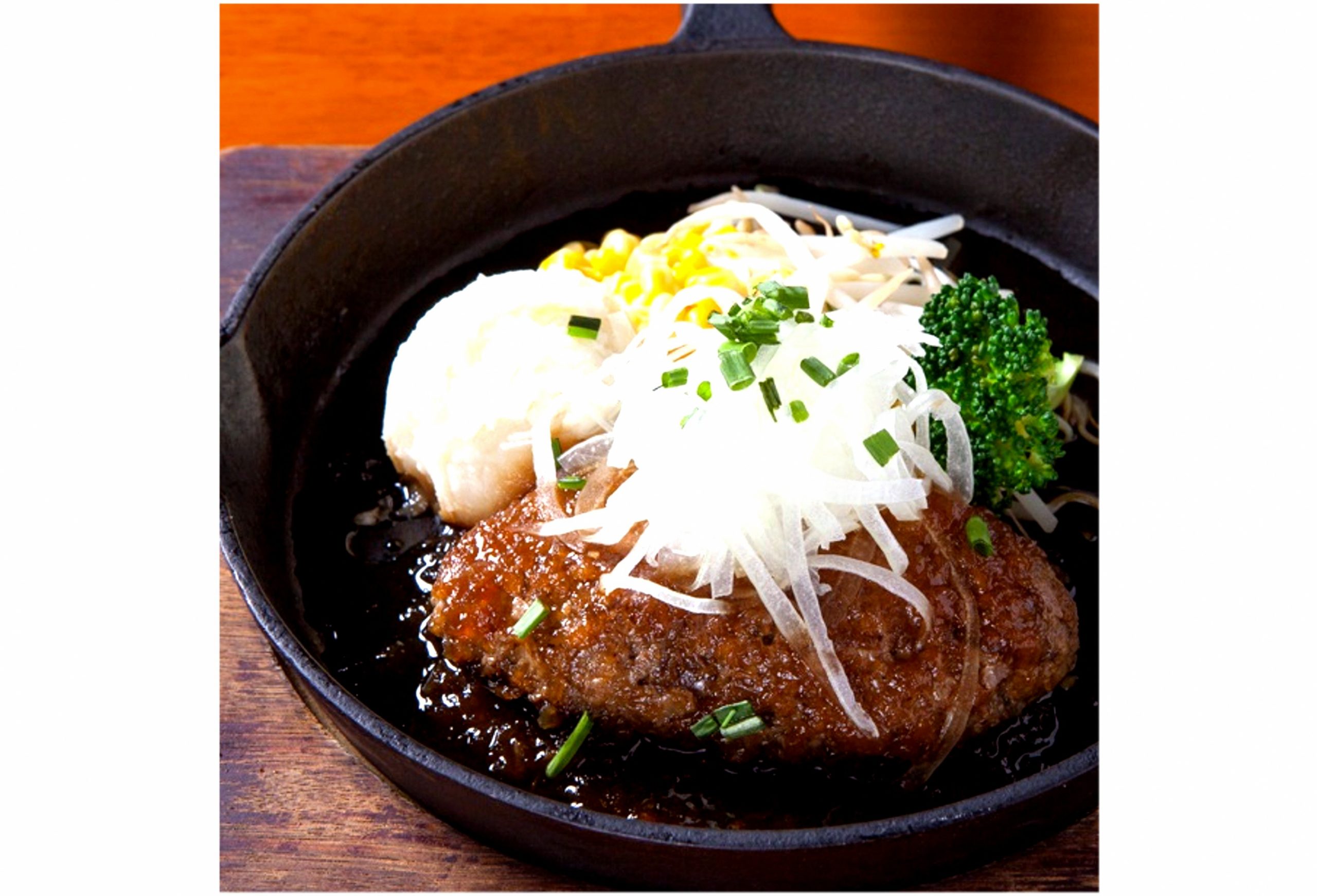 ナゴヤの大人のウェブマガジンWEB大人の名古屋