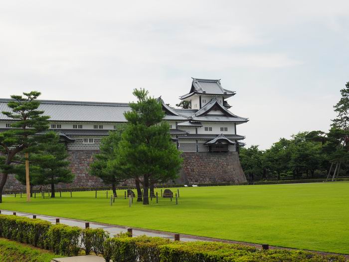 兼六園・金沢城公園の早朝開園 スポット 公式 石川県の観光 旅行サイト「ほっと石川旅ねっと」