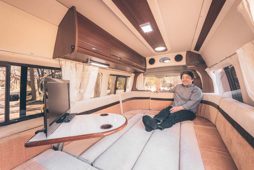 最高の昼寝スポット🥰ハイエースハイエースキャンピングカーキャンピングカー自作キャンピングカーキャンピングカーdiyハイエーススーパーロングスパロン動く別荘4x44wdハイエースカスタムponchannelyoutube