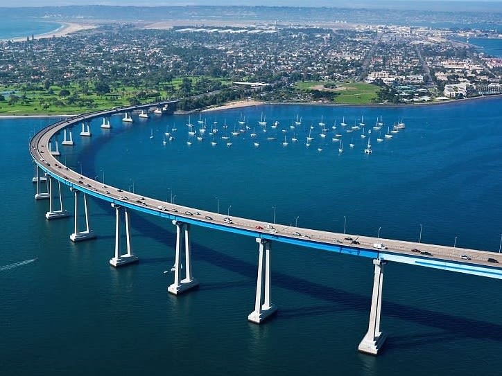 ロサンゼルス橋を巧みに露出オーバーの写真素材・画像素材 Image 23268995