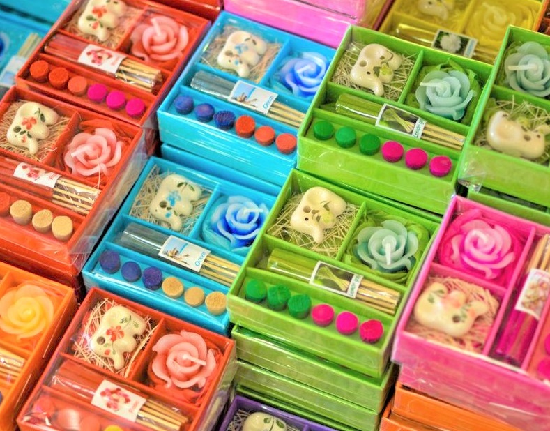2025年最新版 タイのお土産おすすめランキング！女子向けのお菓子・雑貨・コスメなどをジャンル別で紹介 - ななめうえトラベル