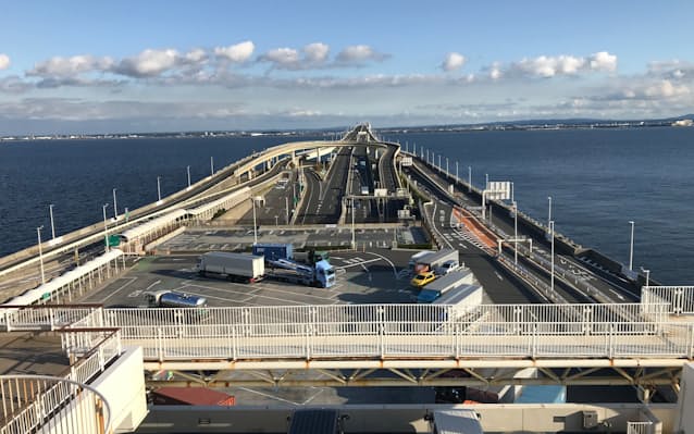 千葉県 海ほたるを大解剖！東京湾に浮かぶPAで見て、遊んで、食べて！るるぶ&more