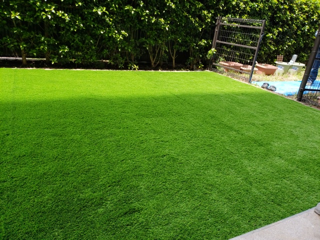 東京都西東京市 昨日の人工芝施工！人工芝施工のプロ集団ワイズヴェルデ低価格×高品質のリアル人工芝