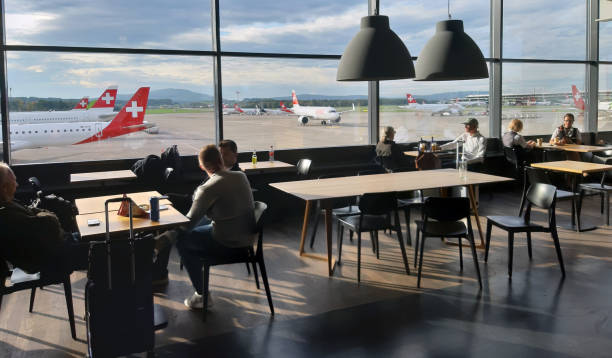 スイス、チューリッヒ-2020年9月23日：スイスのチューリッヒ空港でのターミナルチェックイン2。の写真素材・画像素材 Image 159274471