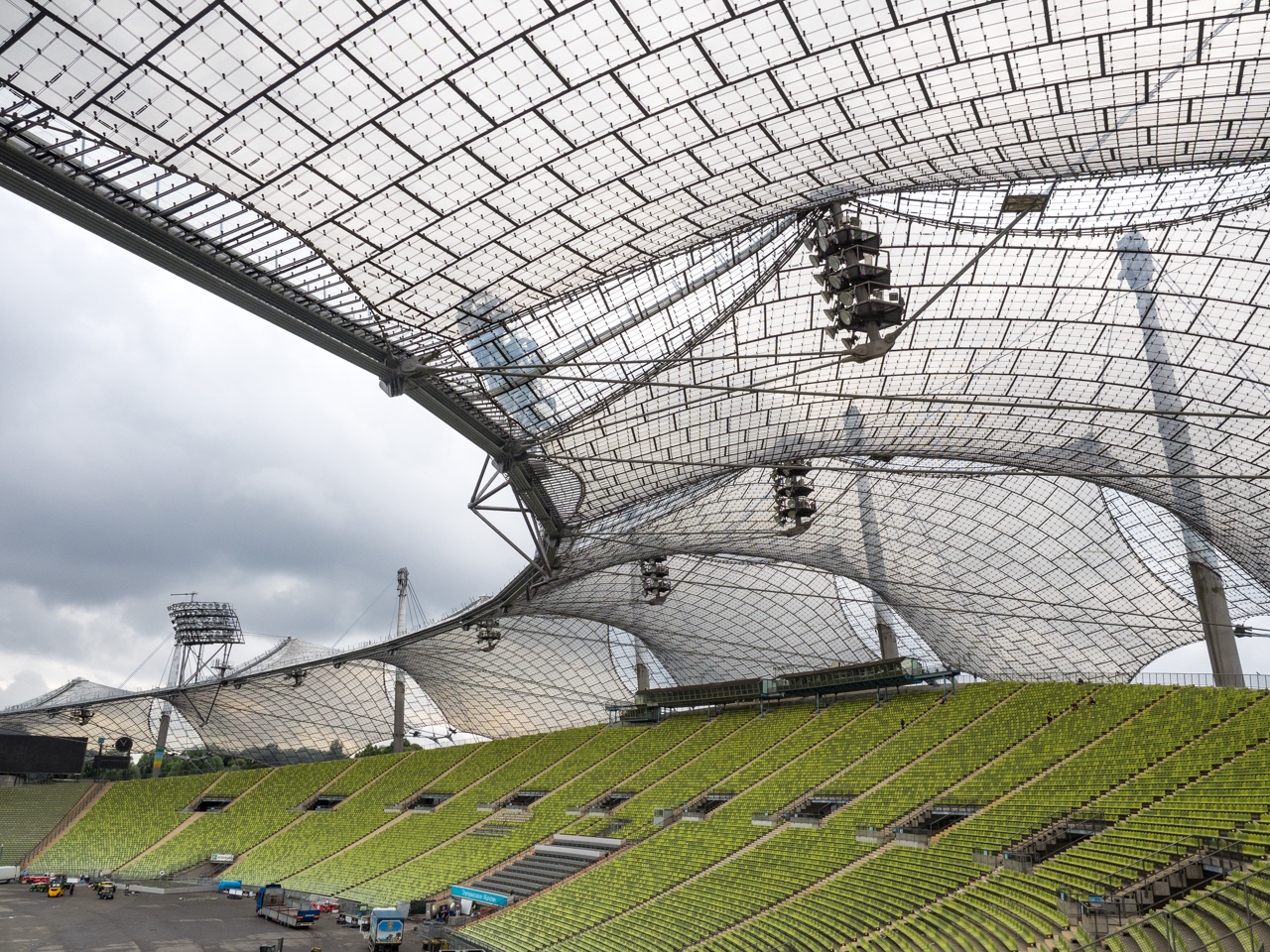 ミュンヘンのオリンピア公園まとめ！シュタディオン・タワーなど見所満載！Nicolenaworld ニコレナワールド