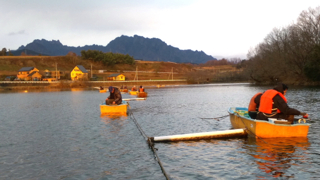 郡>永遠のお別れ・丹生湖のワカサギ釣り - ワカサギ最前線ブログ