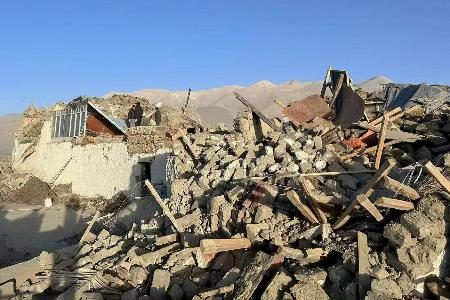 シガツェ国際内陸港の建設加速 チベットの南アジアに向けた開放の新たなエンジンに