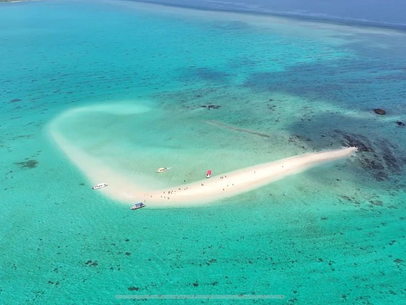 石垣島 幻の島 浜島 シュノーケリング 石垣島発・半日・1日4便・0歳～・約2時間 SeaChan石垣島 シーチャン 沖楽
