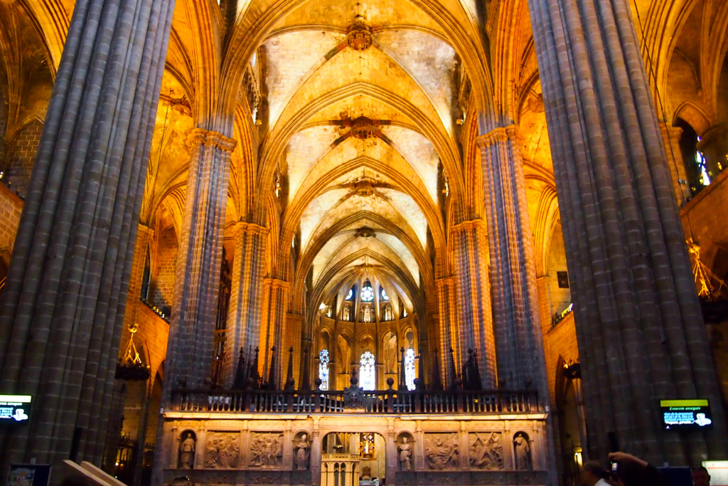 バルセロナ カテドラル サンタ・エウラリア大聖堂 の入場料、見どころを詳しく解説