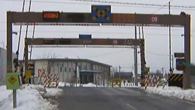 新幹線踏切 なんようななめ踏切山形新幹線Japan Railway crossing Yamagata Shinkansen LINERAILWAY Yamagata japan