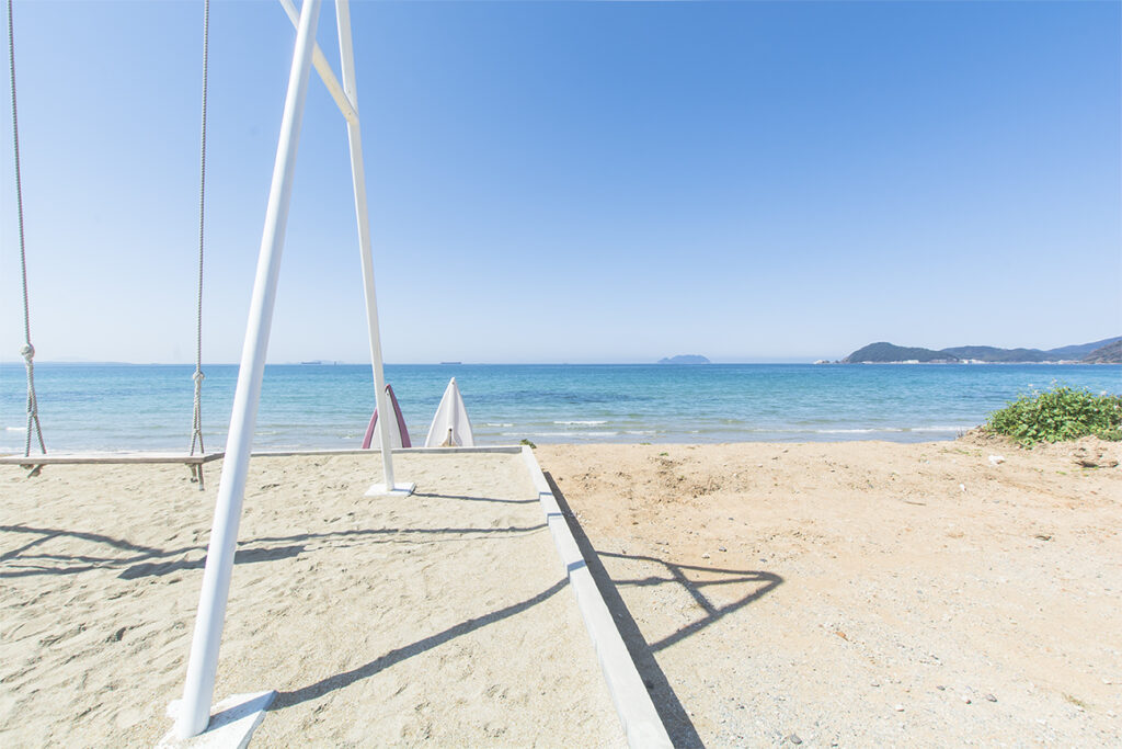 今年初うみ🏖💕うみ海海水浴海水浴場京都京都海関西海夕日ヶ浦夕日ヶ浦海岸ブランコブランコのある海水着水着ギャル水着姿水着ガール水着女子水着撮影ビキニビキニギャルビキニ姿ビキニガールビキニ撮影ビキニ女子高身長